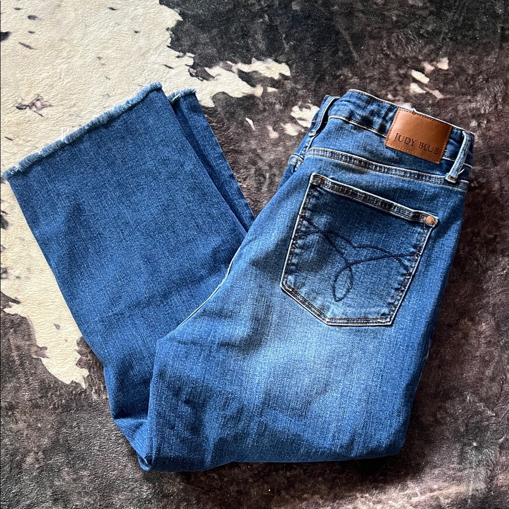 Judy Blue Wide Crop Jeans 15/32 - Picture 2 of 5